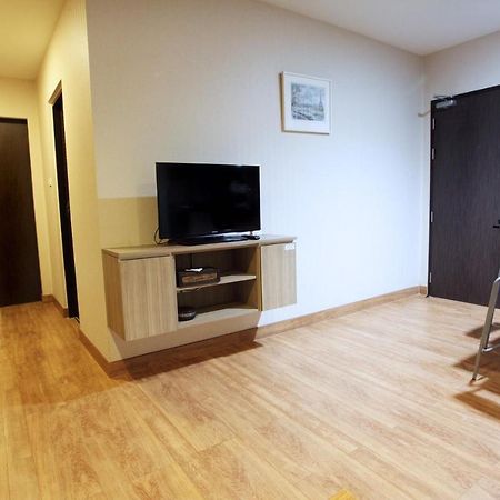 Narita Amata Hotel Chonburi Ngoại thất bức ảnh