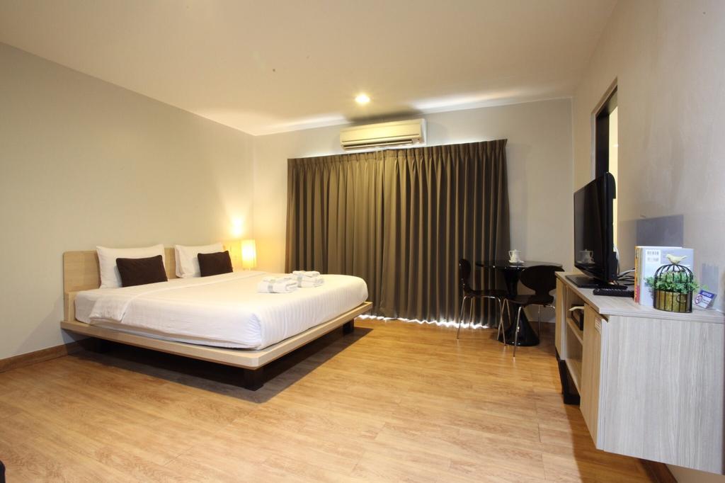Narita Amata Hotel Chonburi Ngoại thất bức ảnh