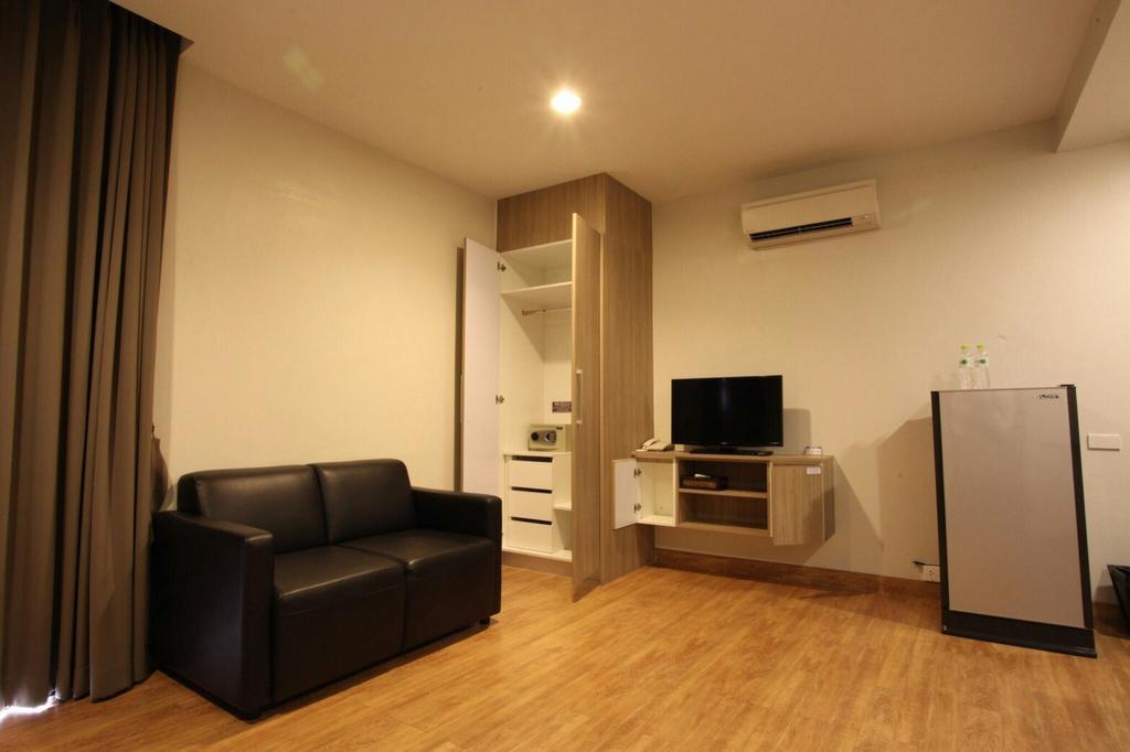 Narita Amata Hotel Chonburi Ngoại thất bức ảnh