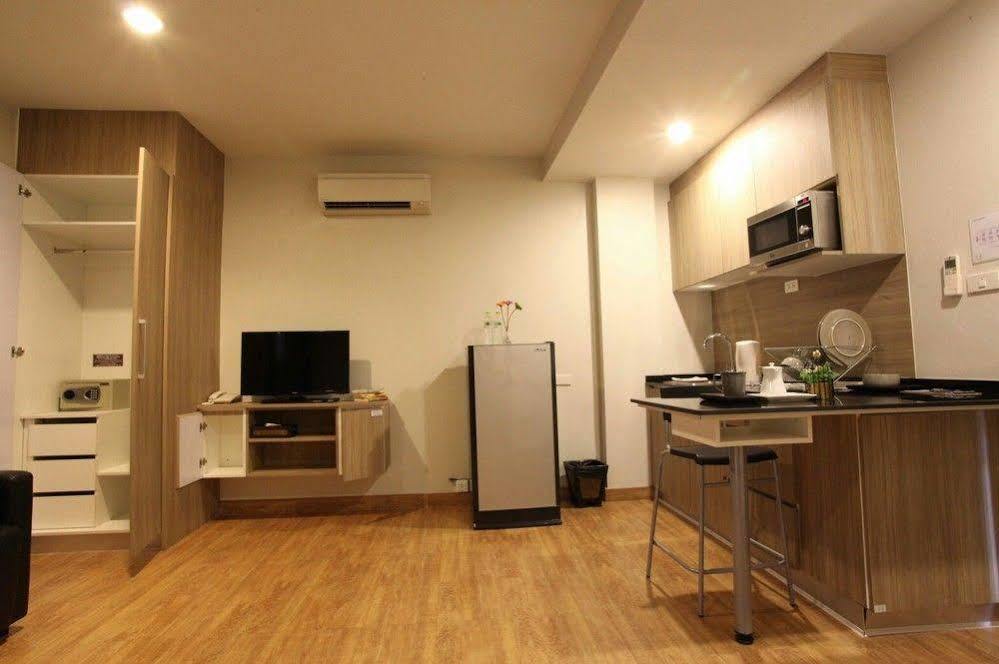 Narita Amata Hotel Chonburi Ngoại thất bức ảnh