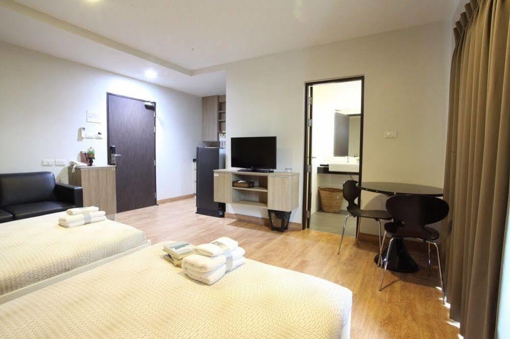 Narita Amata Hotel Chonburi Ngoại thất bức ảnh