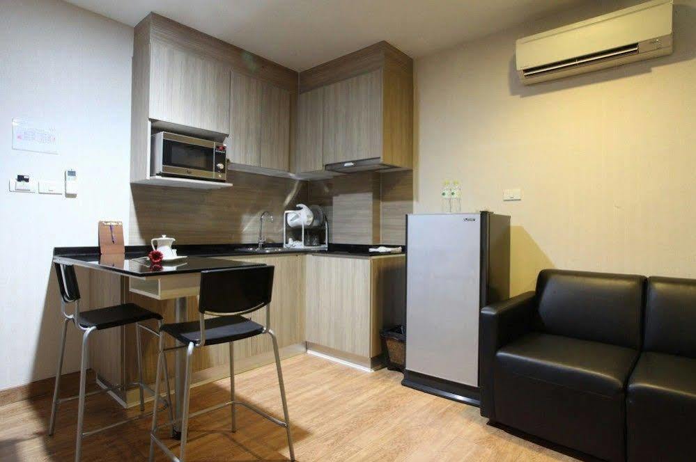 Narita Amata Hotel Chonburi Ngoại thất bức ảnh