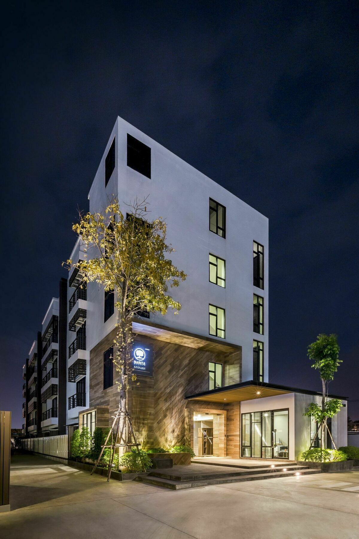 Narita Amata Hotel Chonburi Ngoại thất bức ảnh