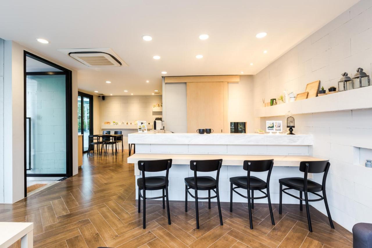 Narita Amata Hotel Chonburi Ngoại thất bức ảnh