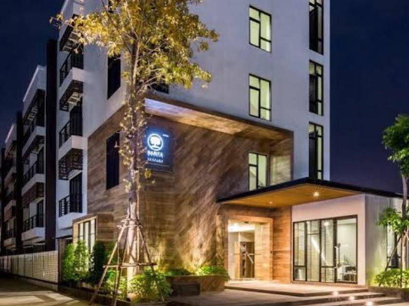 Narita Amata Hotel Chonburi Ngoại thất bức ảnh