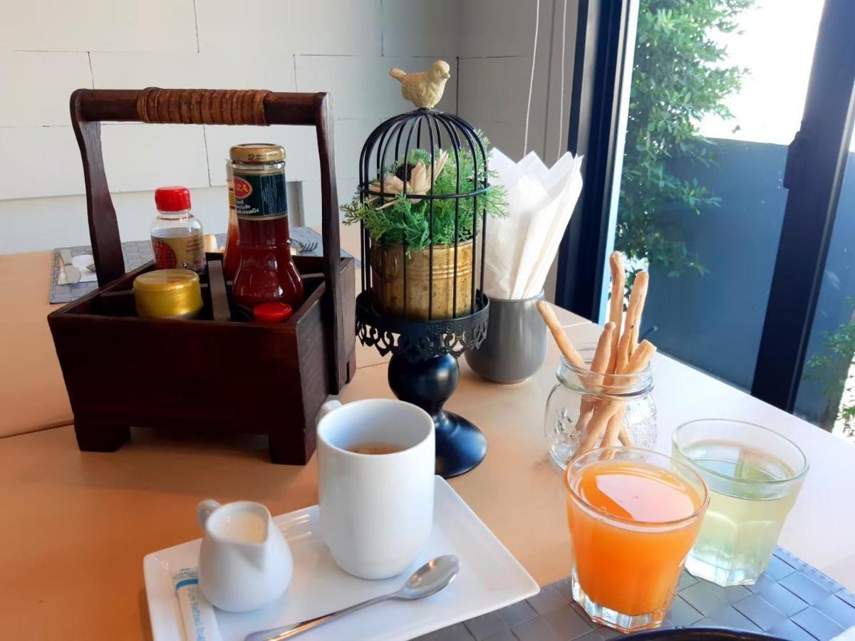Narita Amata Hotel Chonburi Ngoại thất bức ảnh